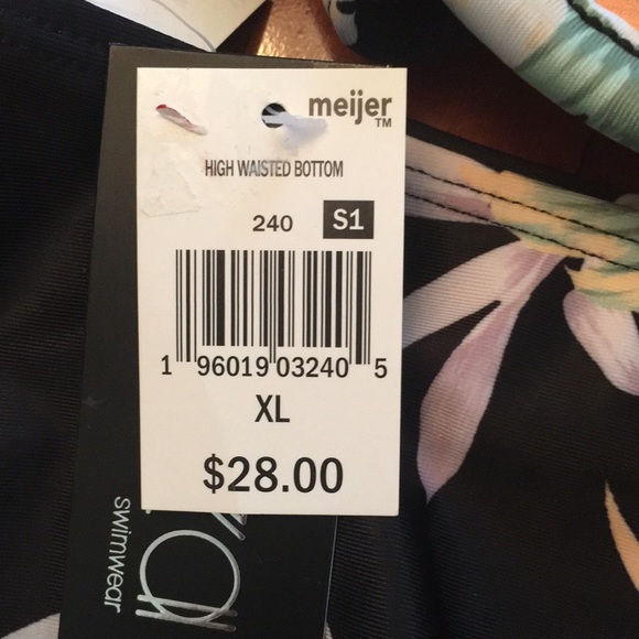 NWT Sizes small left only - Picture 9 of 11